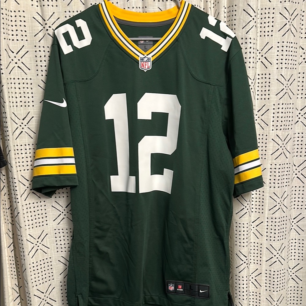 Nike Aaron Rodgers #12 Green and Yellow Packers Jersey adult large like new!